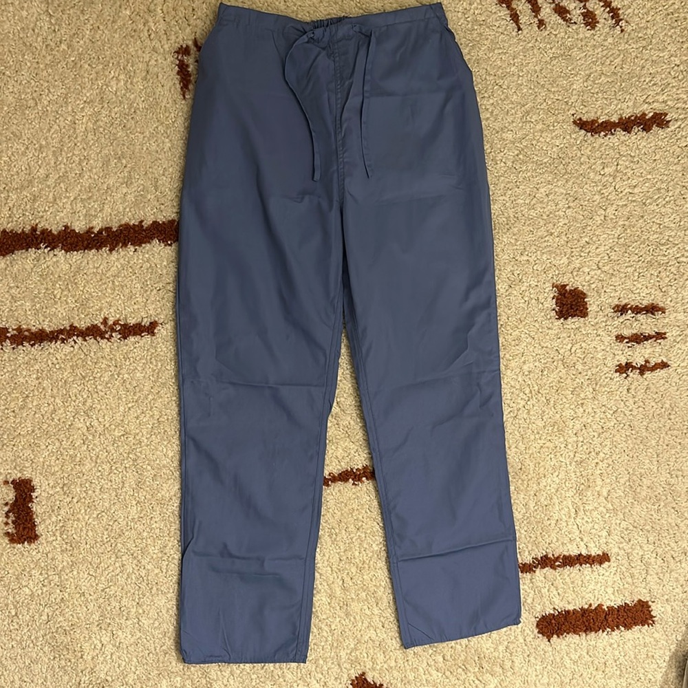 Women’s scrubs pants